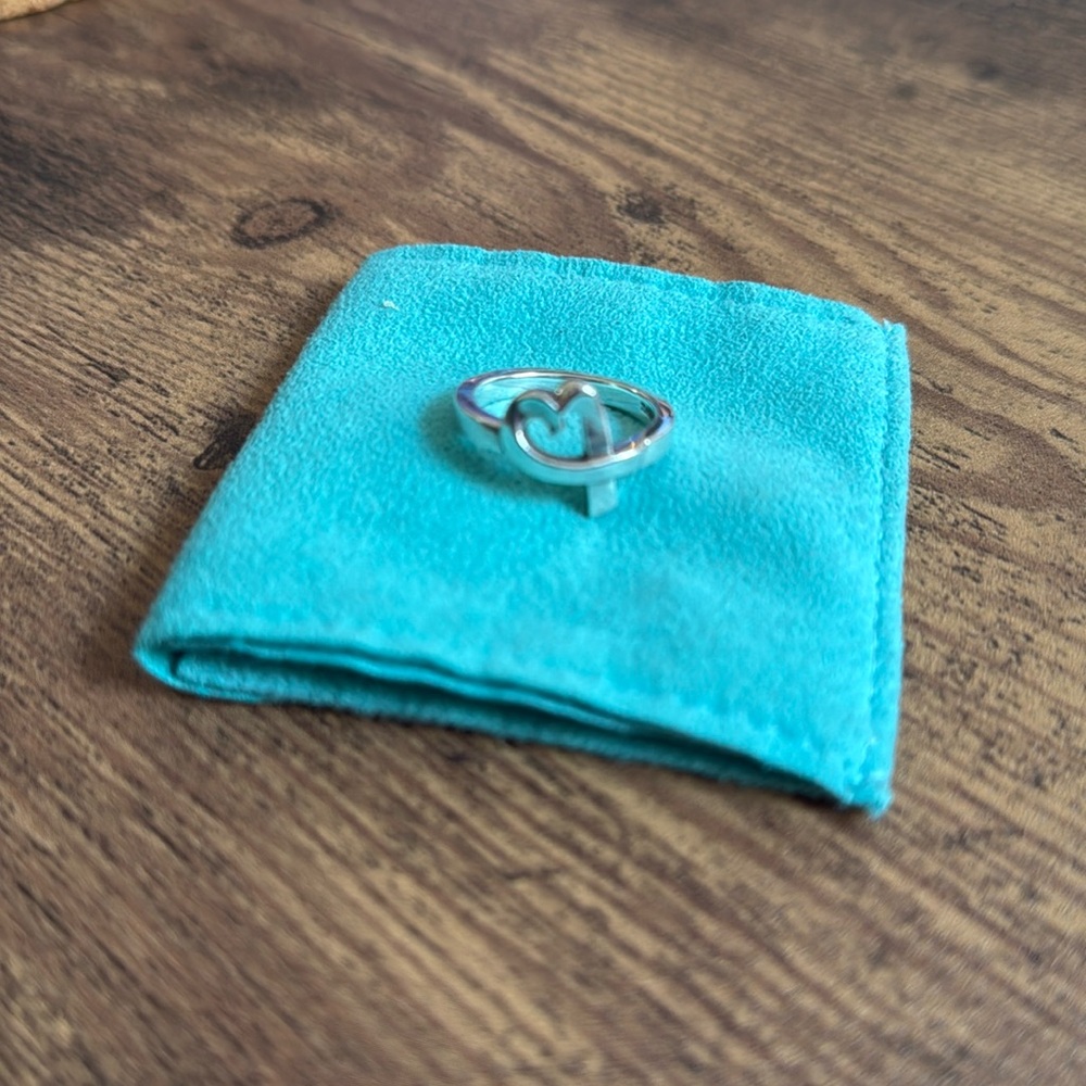 Tiffany & Co Loving Heart Ring